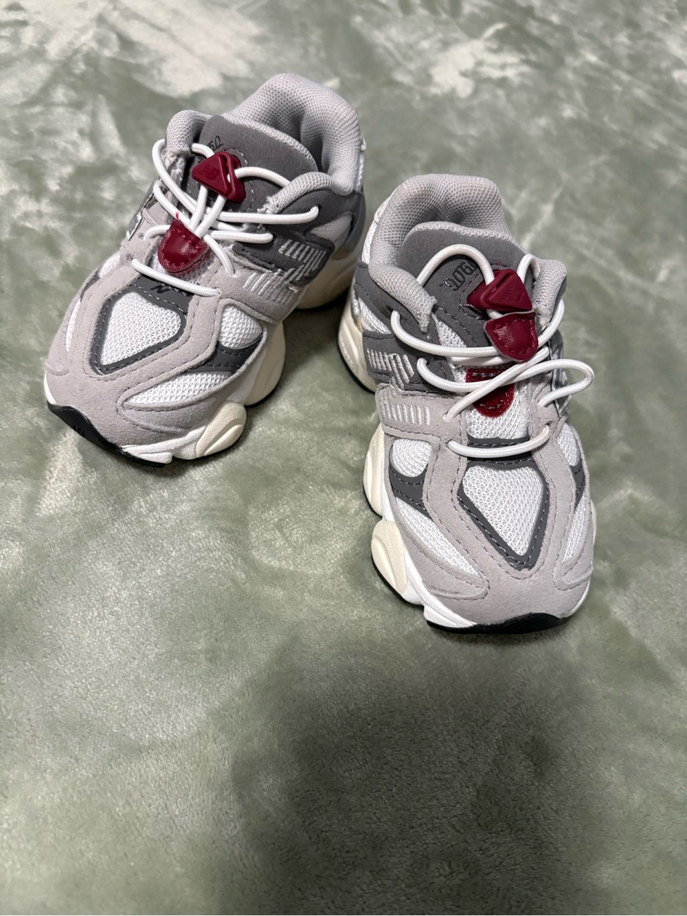 New Balance Grey and Burgundy Kids Sneakers